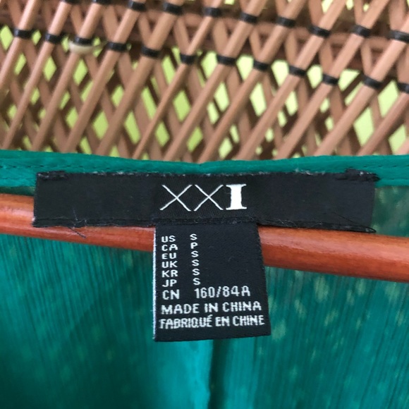 🌹2/30 Green sheer dress with slip - Picture 2 of 4